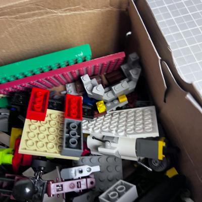 LEGOS 