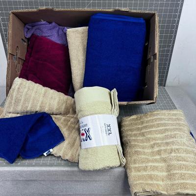 Lot of Lots of Towels, Colored