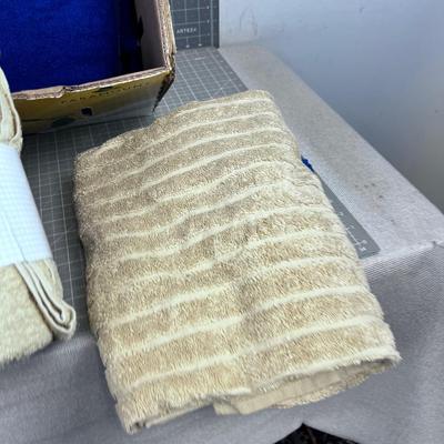 Lot of Lots of Towels, Colored