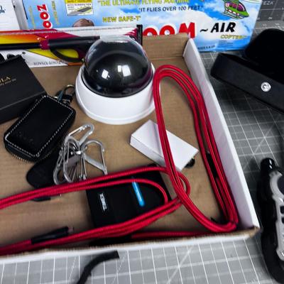 Tray of Gadgets and other stuff