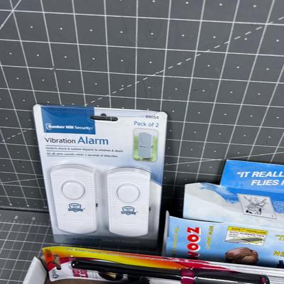 Tray of Gadgets and other stuff