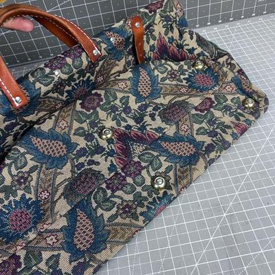 Carpet Bag, Western Style 