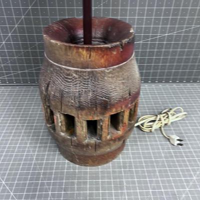 Rustic LAMP Made from a Wagon Wheel Hub m(Amazing and Creative)
