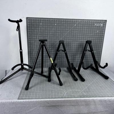(4) Instrument Stand  