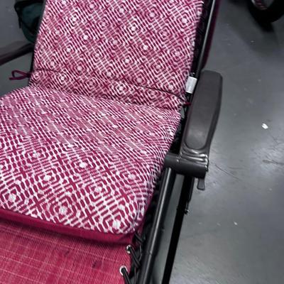 WOW! Outdoor Chair with Sun Shade (red tone) 
