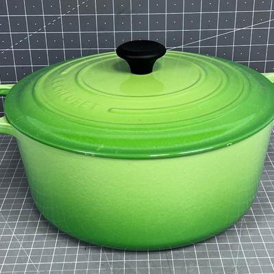 Beautiful Le Crueset Cast Iron Enamel with Lid