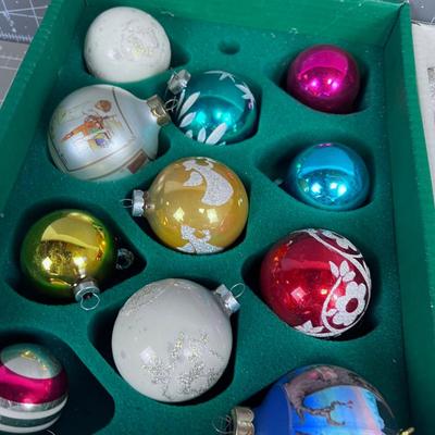 Mixed Lot of Christmas Ornaments