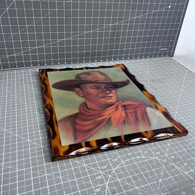 The DUKE, Decoupage 