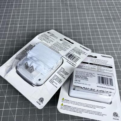 2 Plug Timers NEW in the Package