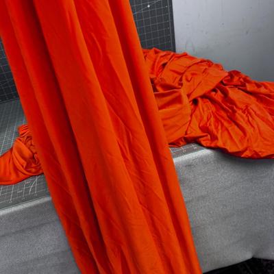 Orange 6 Foot Table Covers (4) 