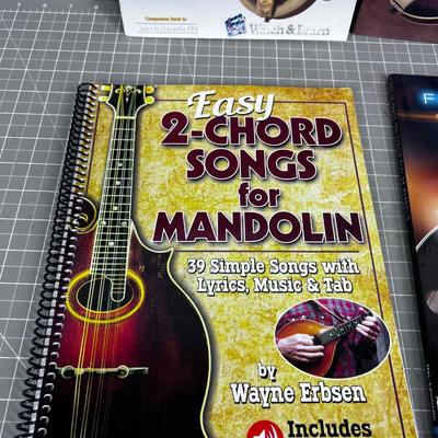 4 Mandolin Playing Guides 