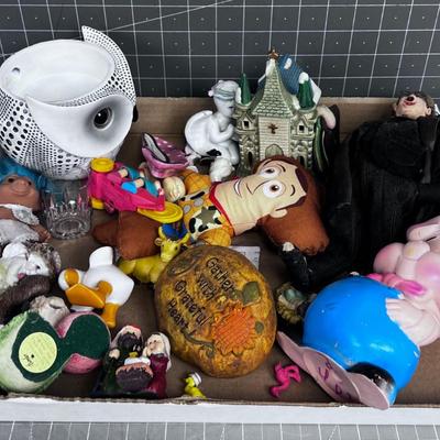 Toys, Miniatures, Decorative Items. Silly stuff. 