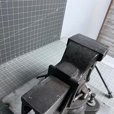 DURACRAFT Bench Vise HEAVY DUTY