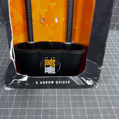 5 Arrow Quiver by Tight Spot Complete
