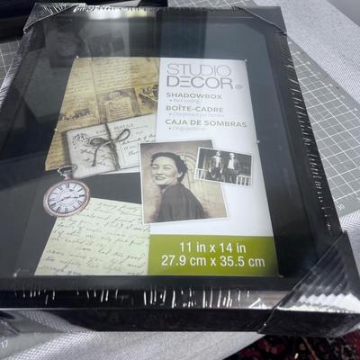 3 Shadow Boxes 