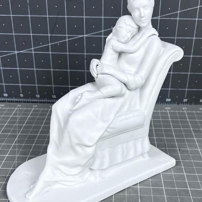Mother and Child Statue 