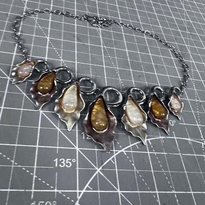 Unique Leaf Style Necklace