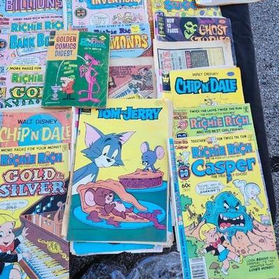 Comic book Lot and W F Magazine