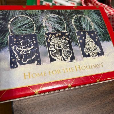 Big Christmas Decor Lot - Some NWT, Dept. 56