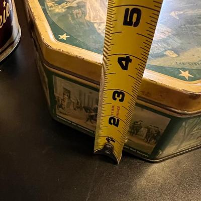 Mixed Lot of Vintage Tins