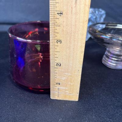 Lot 143 Assorted Art Glass
