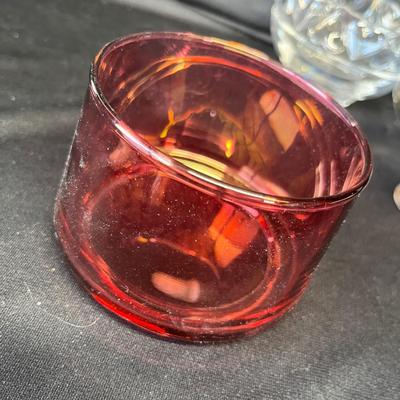 Lot 143 Assorted Art Glass