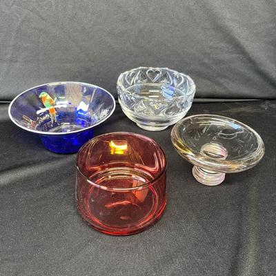 Lot 143 Assorted Art Glass