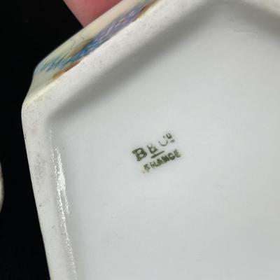 Lot 153 Antique Porcelain