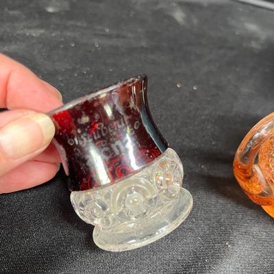 Lot 154 Assorted glass