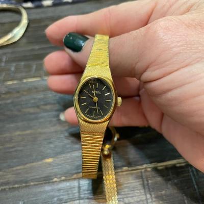 4 watches