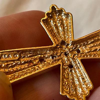 14K Gold/ Diamond Cross Pendant & Chain