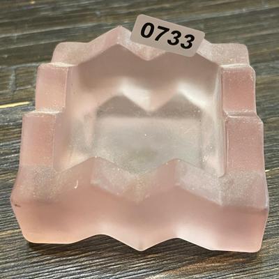 Small dresser trinket dish
