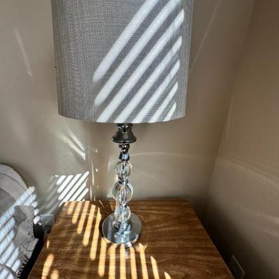 (2) bedside lamps