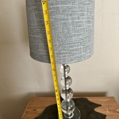 (2) bedside lamps