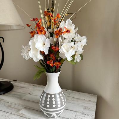 Home décor vase