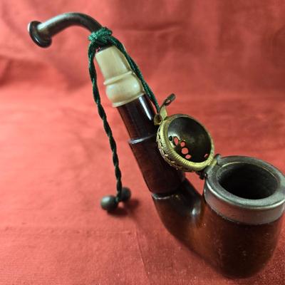 Vintage Tyrolean Smoking Pipe