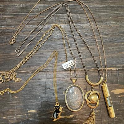 Necklace assortment