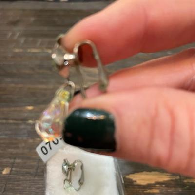 Heavenly clip earrings