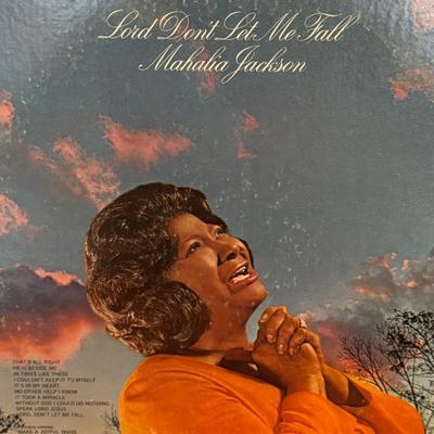 Dionne Warwick, Mahalia Jackson, and Billy Graham Highlight Vinyls Lot