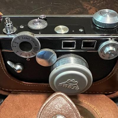 Vintage Camera Lot w/ Accessories
