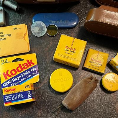 Vintage Camera Lot w/ Accessories