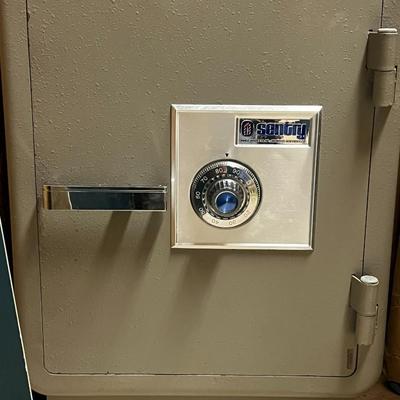 Sentry Floor Safe 23.5" x 23" x 18"