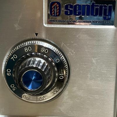 Sentry Floor Safe 23.5" x 23" x 18"