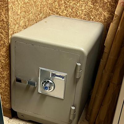 Sentry Floor Safe 23.5" x 23" x 18"