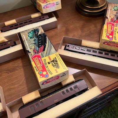 Roundhouse Products Train Lot 1