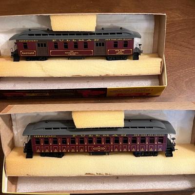 Roundhouse Products Train Lot 2