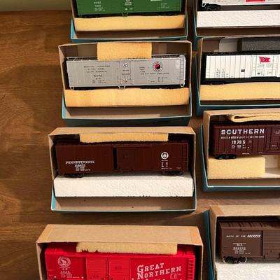 Athearn Train Lot 8