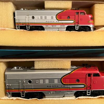 Athearn Train Lot 17