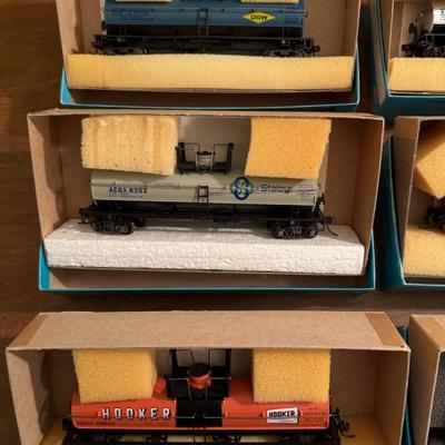 Athearn Train Lot 18