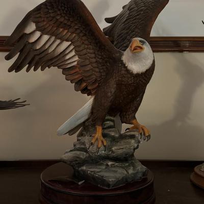Large Porcelan Eagle 22.5"